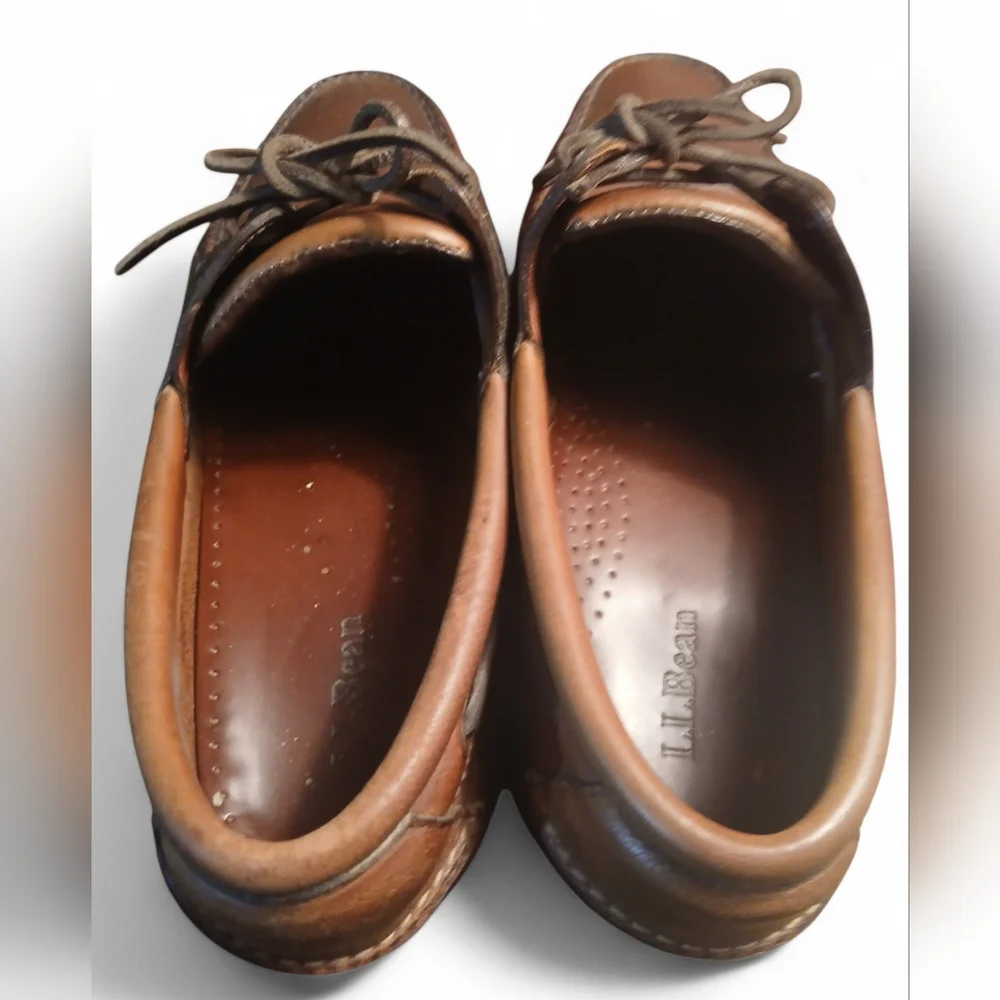L.L. Bean Men's Size 10 Classic Brown Leather Boat Shoes